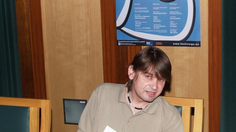 Marko Vuksanovič iz Avtomobilov je v imenu izvajalcev povedal, da so poskušali s