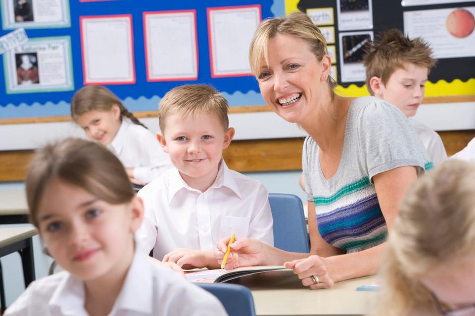 Učitelj v razredu | Avtor: Profimedias