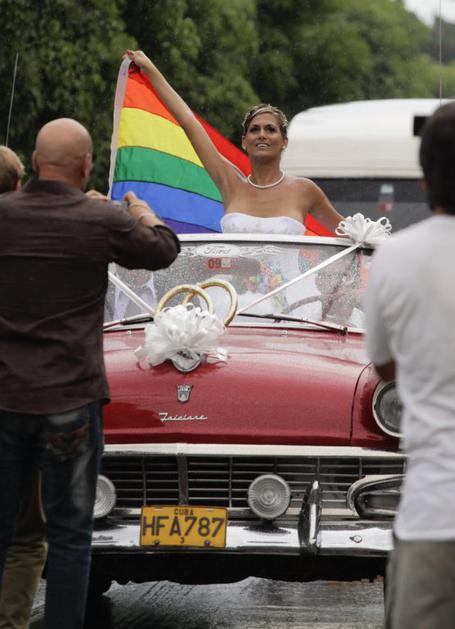 Na Kubi prva poroka geja in transseksualke.
