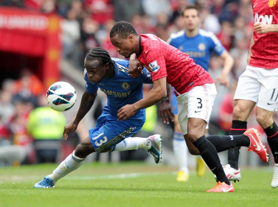 moses evra manchester united chelsea