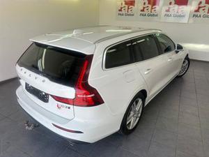 Volvo V60 D3 Momentum Pro Avt+4 ALU.USNJE.NAVI.4X4.TOP