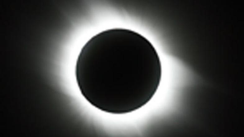 Na popolni sončni mrk bo treba v Sloveniji čakati vse do 3. septembra 2081, a tu