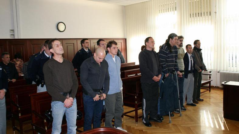Sedmerica med izrekom sodbe. (Foto: Andraž Sodja)