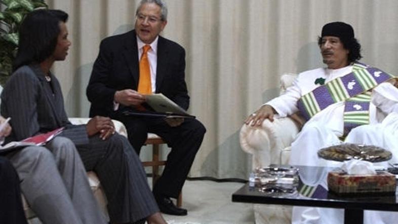 Libijski predsednik Moamer Gadafi in ameriška državna sekretarka Condolezza Rice