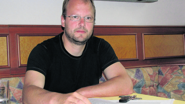 Sladojević je celotno vsebino devet strani dolge ovadbe skupaj z dokumenti, na k