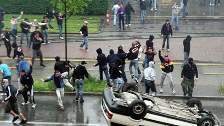 Bo divjanje huliganov zasenčilo veliki finale Lige prvakov?