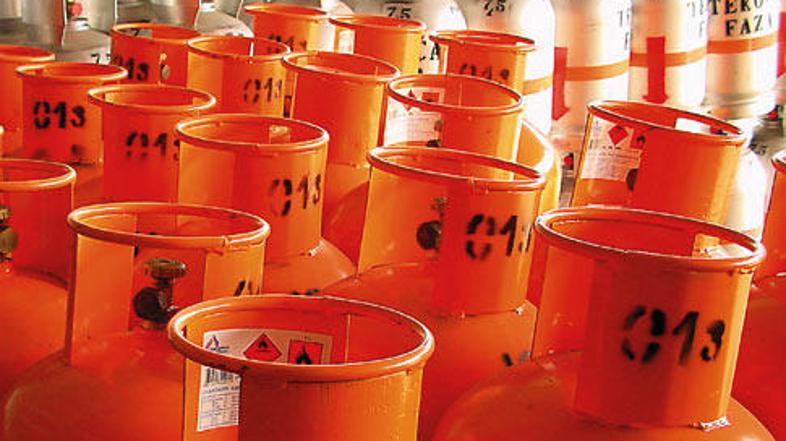 Če imate doma jeklenke s serijskimi številkami med 168601 in 169058, jih takoj v