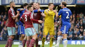 Adrian Ivanović Carroll Chelsea West Ham