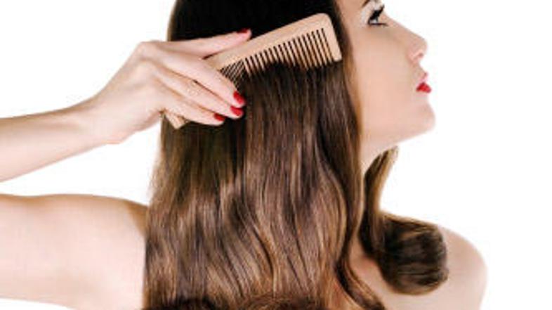 Imamo po smrti ljudje res daljše lase?