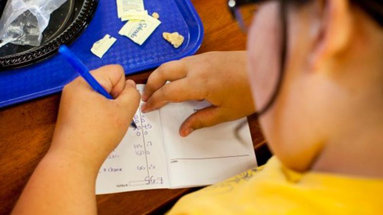 Debelost pri najstnikih