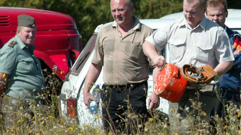 Najdena črna skrinjica po strmoglavljenju letala TU-134 v bližini Moskve leta 20