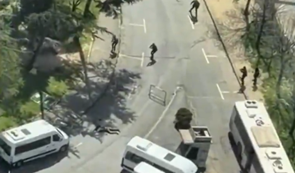 Streljanje v Istanbulu, enega od napadalcev ubili