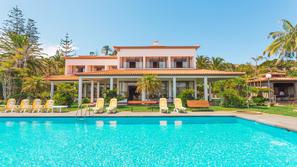 Cristiano Ronaldo vila Madeira