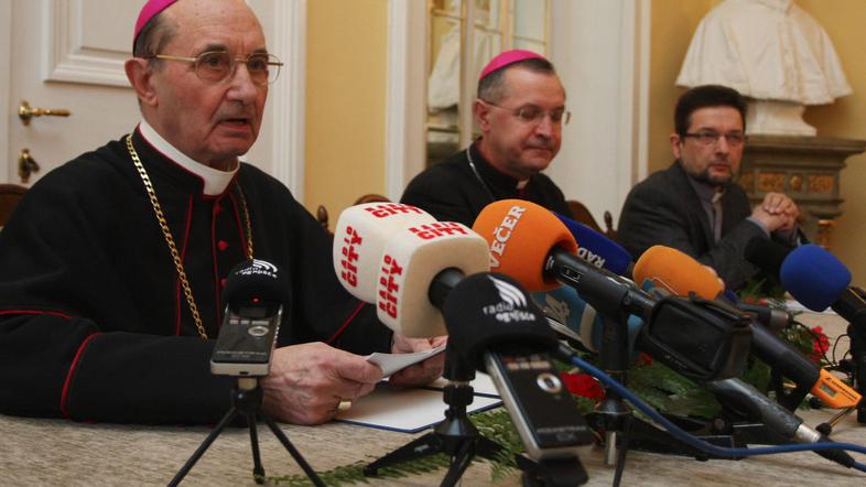 Zdaj že nekdanji nadškof Franc Kramberger in njegov naslednik Marjan Turnšek. (F