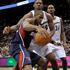 Al Horford, Kevin Seraphin in Hilton Armstrong