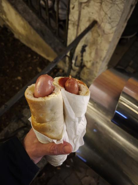 Hot dog, praznična Ljubljana