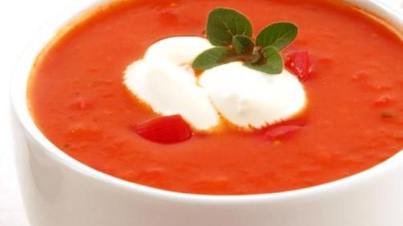 Po šunki, pirhih in potici prihaja na pomoč paradižnikova juha.