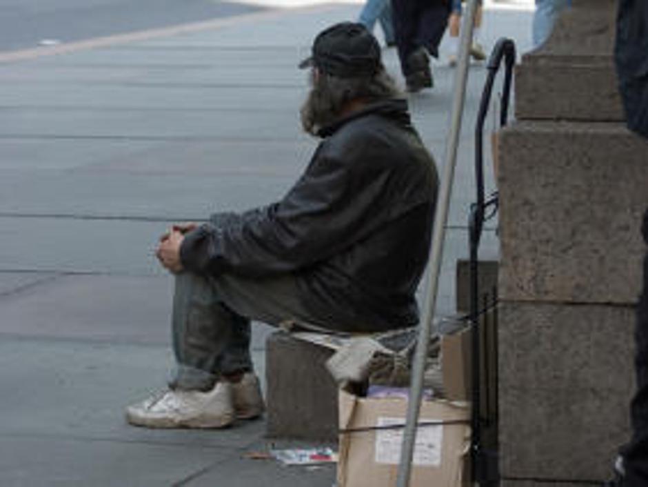 Aretirani brezdomci so že pred incidentom imeli policijske kartoteke. (Foto: iSt | Avtor: Žurnal24 main