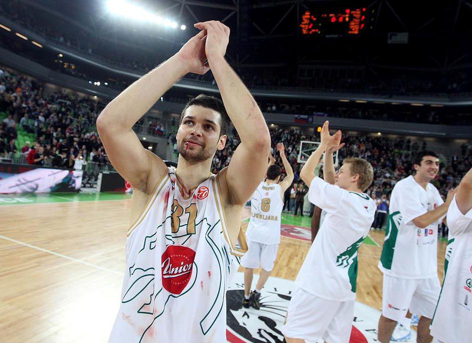 Olimpija - Panathinaikos, Ožbolt, kri