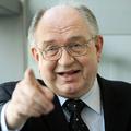Werner Franke s svojimi izjavami še naprej vzbuja pozornost.