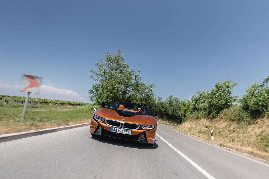 BMW i8 roadster | Avtor: Žiga Intihar