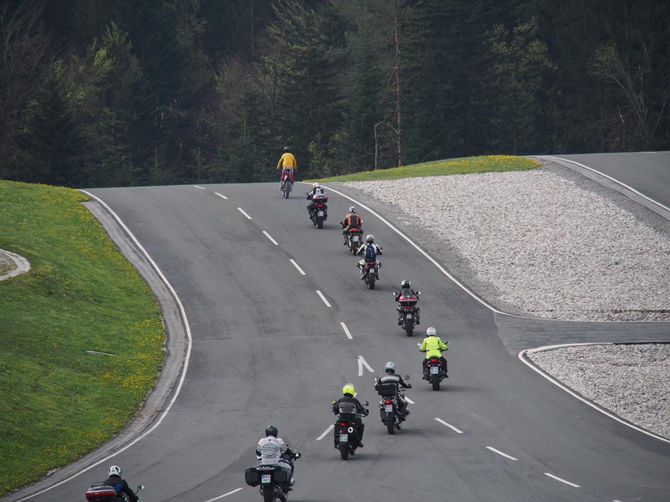 Motoristi na Vranskem