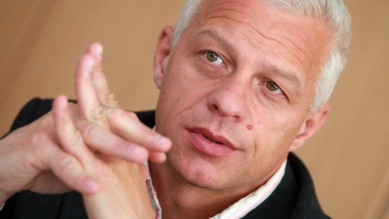 Parlamentarna protikorupcijska komisija je vpogledala v premoženje predsednika k