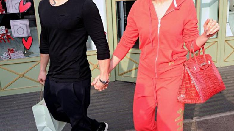 Jennifer Lopez Casper Smart