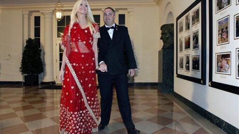 Zakonca Salahi sta prišla v bližino ameriškega predsednika. (Foto: Reuters)