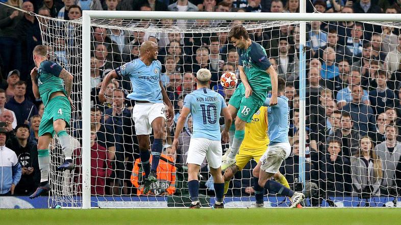 Manchester City : Tottenham