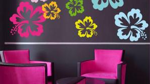 Med množico motivov stenskih nalepk boste zagotovo našli pravega zase. (Foto: Ta