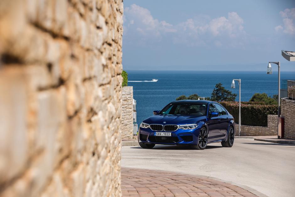 BMW M5 | Avtor: Žiga Intihar