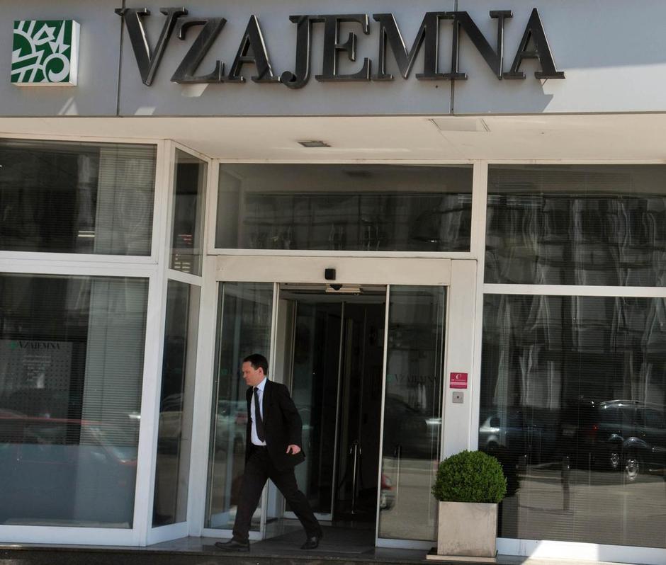 Vodstvo Vzajemne še vedno deluje brez dveh članov uprave, saj se je s predvideni | Avtor: Žurnal24 main