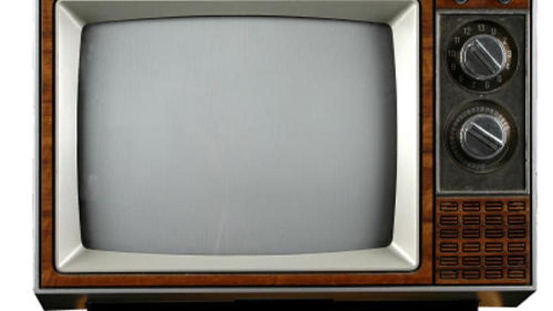 Navdušenci nad 3-D televizijo odgovarjajo skeptikom, da nekoč prav tako ni nihče