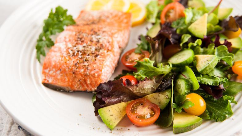 zivljenje 21.02.13. paleo kosilo, losos, foto: shutterstock