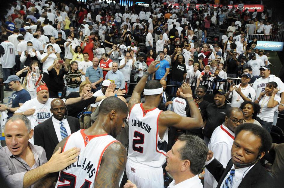 Marvin Williams in Joe Johnson