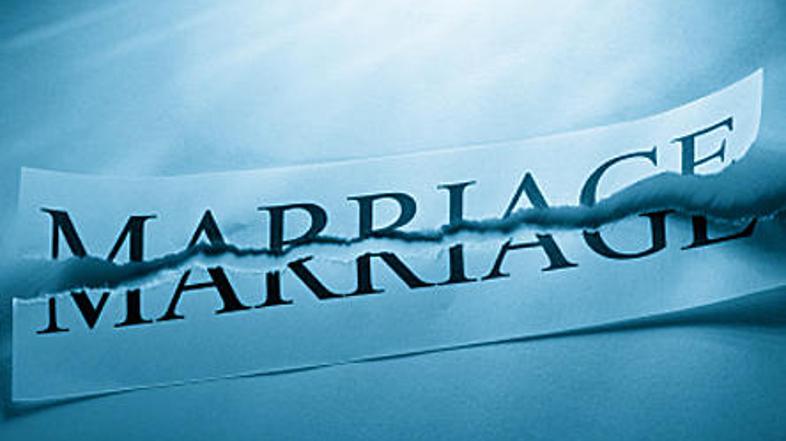 V Švici je lahko ločitev prav tako uradna in slovesna, kot je bila vaša poroka.