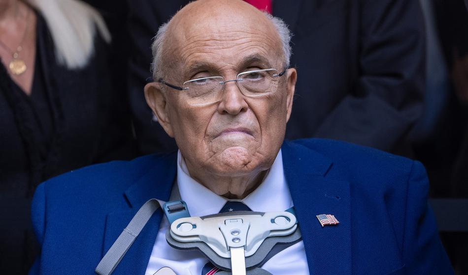 Nekdanji newyorški župan Giuliani v kritičnem stanju
