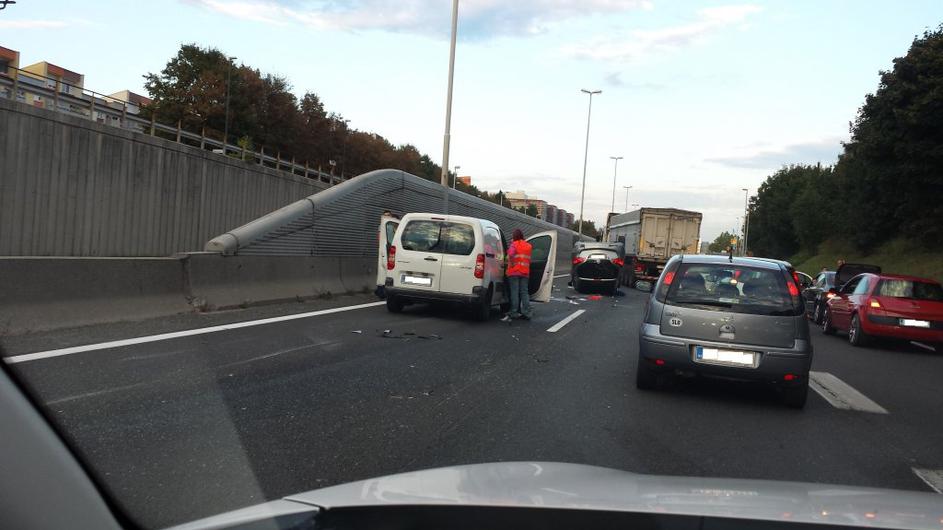 Nesreča na ljubljanski obvoznici
