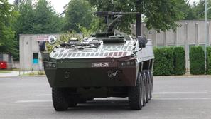 Oklepna vozila svarun naj bi slovenskim vojakom zagotovila največjo stopnjo zašč