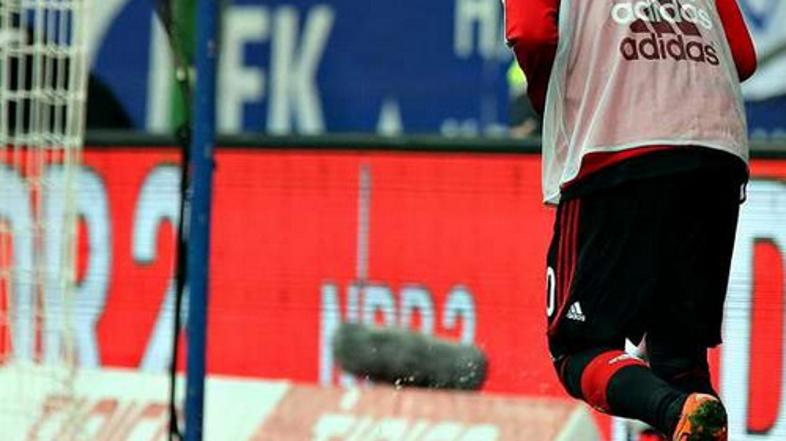 Hakan Calhanoglu, tekma Bayer Leverkusen : HSV, 