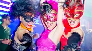 Slastno jamanje v Cirkusu