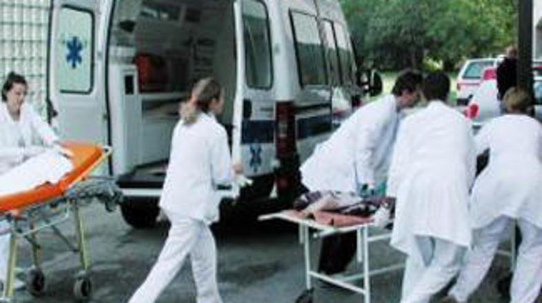 Reševalci so imeli zaradi vročine polne roke dela.