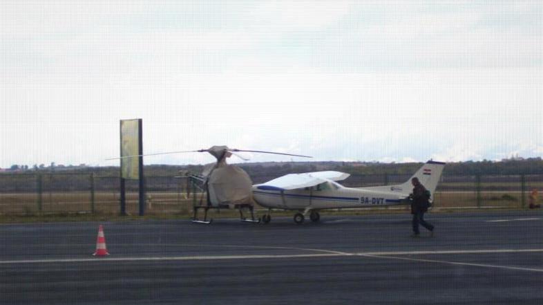 Po poročanju hrvaških medijev je bil policist pod vplivom alkohola, s kraja nesr