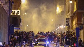 Pariz protesti izgredi Francija