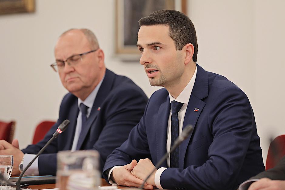 Matej Tonin | Avtor: Saša Despot