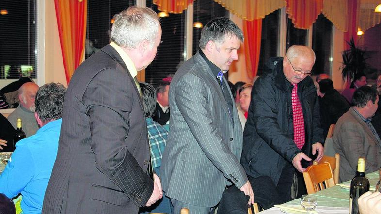 Dušan Skerbiš (levo) v družbi županov Ruperta Goleta in Antona Mavra (desno). (F