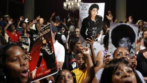 Michael Jackson, ki je zaznamoval štiri desetletja popa, je ob svoji smrti 25. j