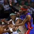 Paul Pierce je dosegel 16 točk, Richard Hamilton pa 25, a se je v zadnji minuti 