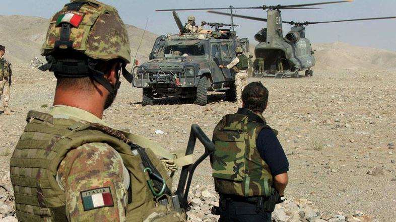 Italijanski vojaki naj bi v zameno za mir podkupovali talibane.